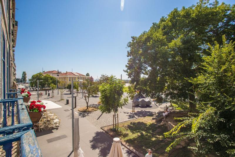 Emporium Lisbon Suites image