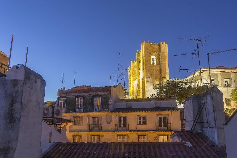 Emporium Lisbon Suites image