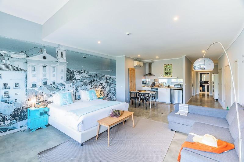 Emporium Lisbon Suites image