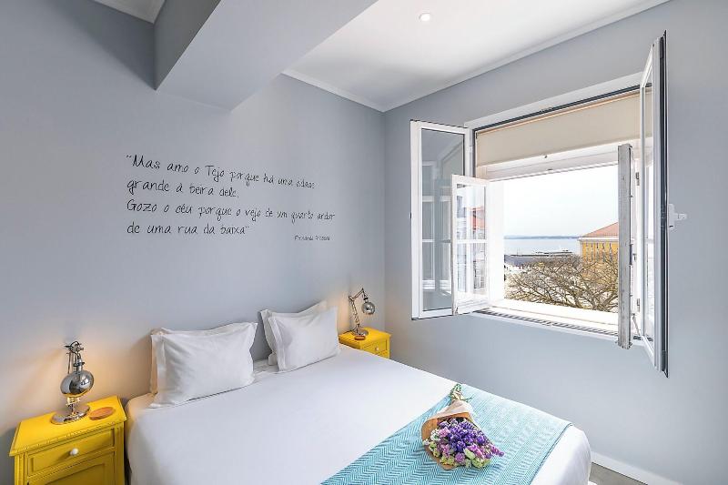 Emporium Lisbon Suites image