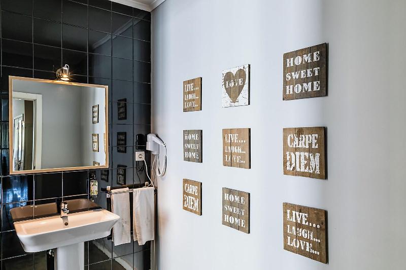 Emporium Lisbon Suites image