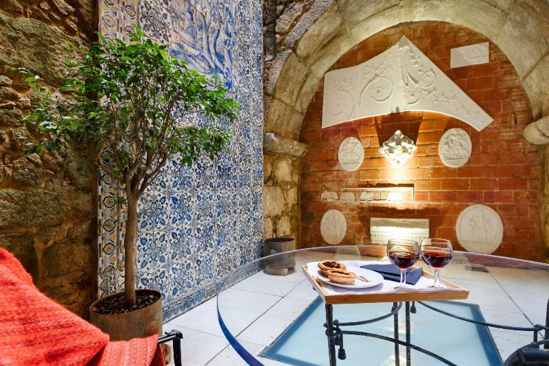 M Maison Particulière Porto image