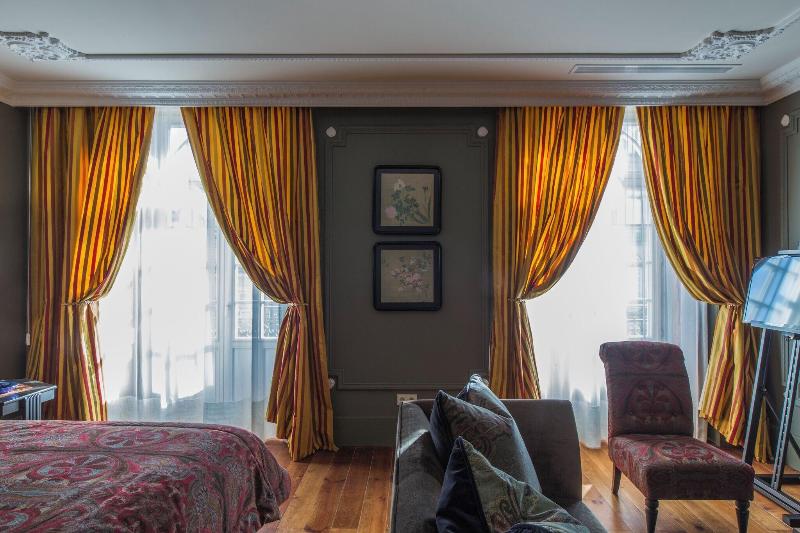 M Maison Particulière Porto image