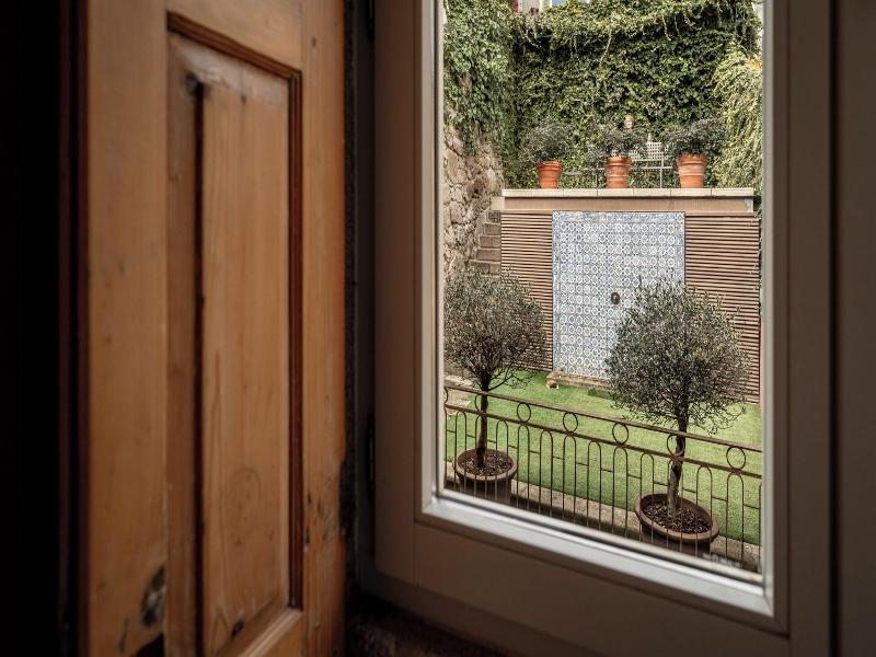 M Maison Particulière Porto image