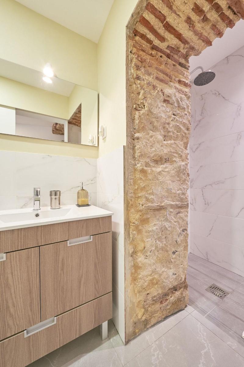 Lisbon Inn Bica Suites image