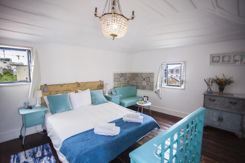 Lisbon Inn Bica Suites image