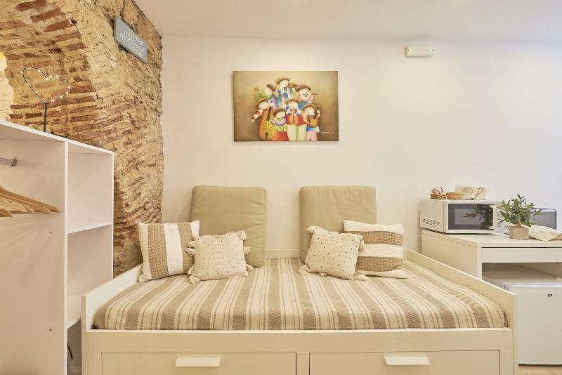 Lisbon Inn Bica Suites image