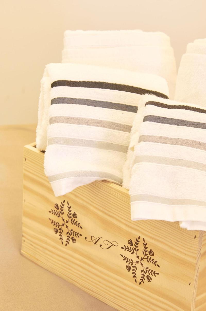 Lisbon Inn Bica Suites image
