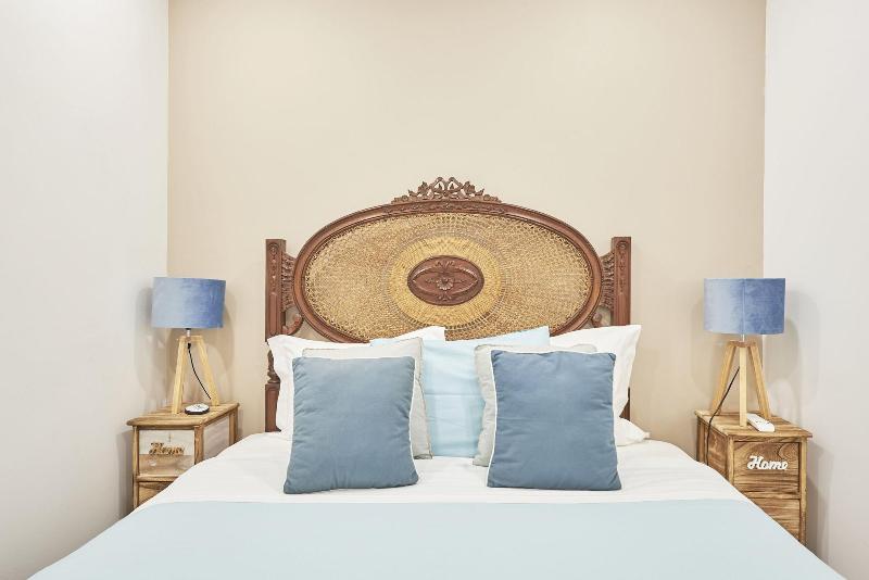 Lisbon Inn Bica Suites image