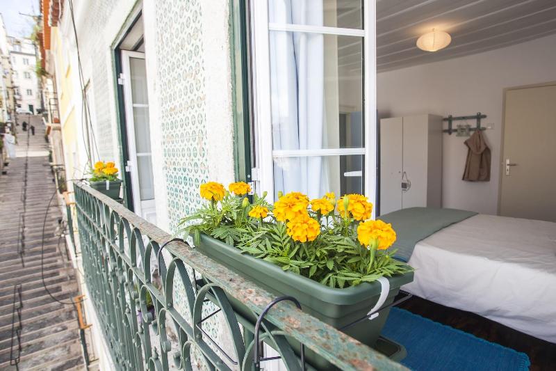 Lisbon Inn Bica Suites image