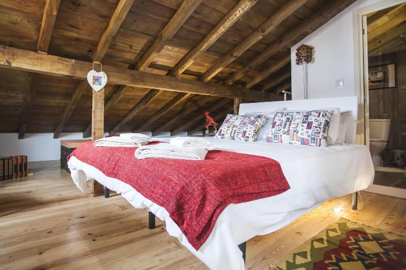 Lisbon Inn Bica Suites image