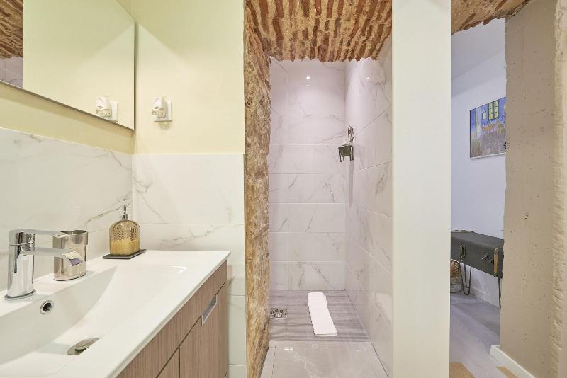 Lisbon Inn Bica Suites image
