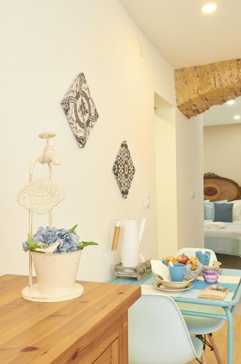 Lisbon Inn Bica Suites image