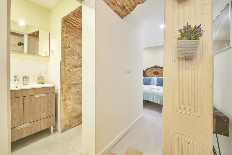 Lisbon Inn Bica Suites image