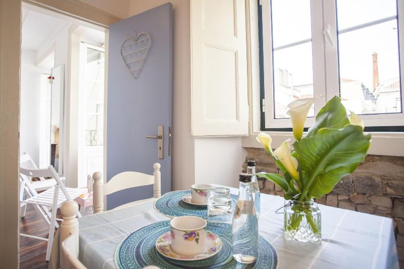 Lisbon Inn Bica Suites image