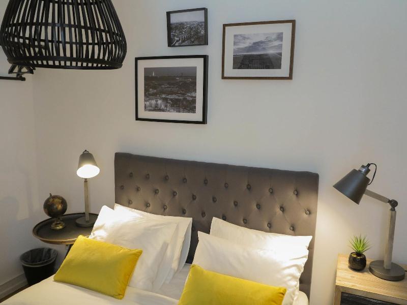 Dumont Lisbon Guesthouse image