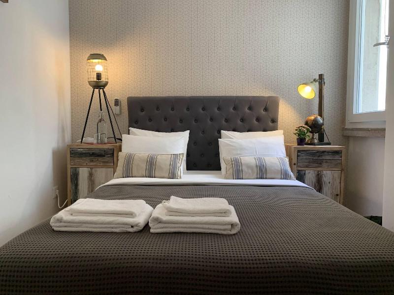 Dumont Lisbon Guesthouse image