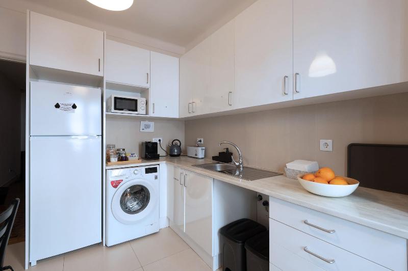 Dumont Lisbon Guesthouse image