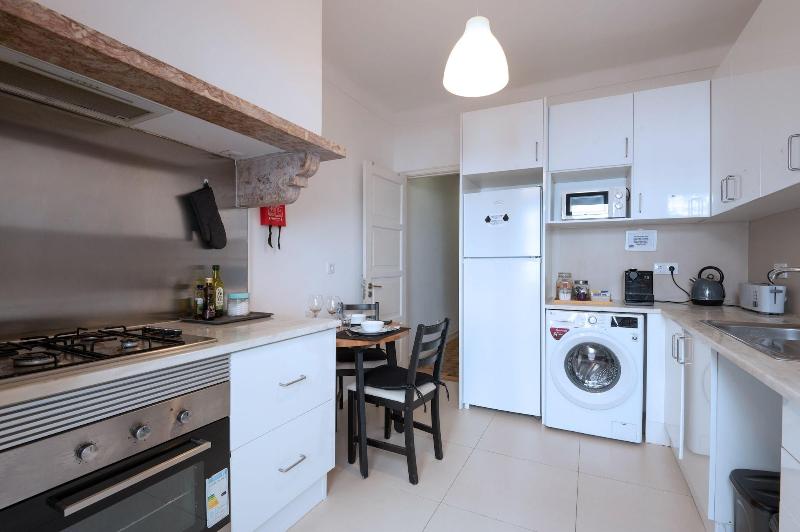 Dumont Lisbon Guesthouse image