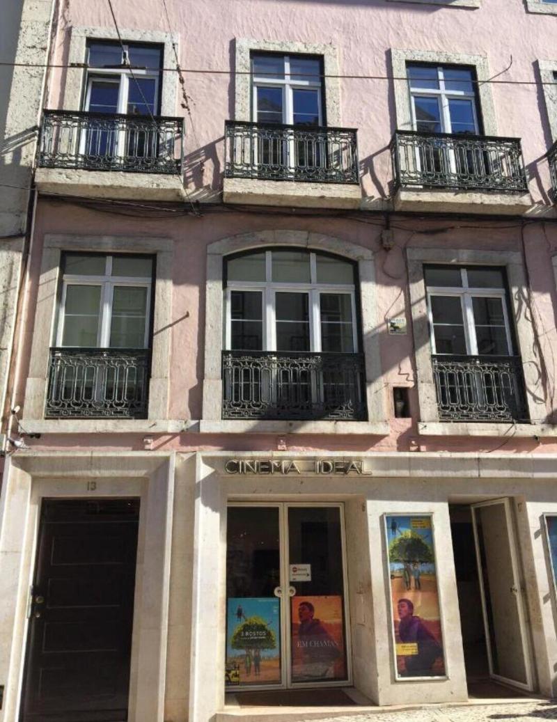 Happy @ Chiado image