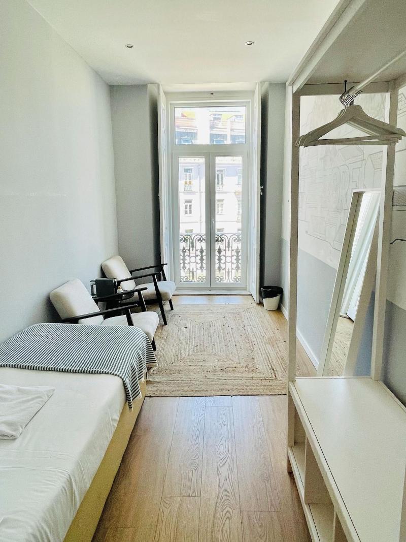 Lisbon Check-In Guesthouse image