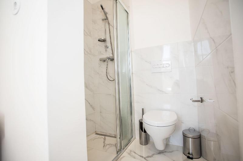 Lisbon Check-In Guesthouse image
