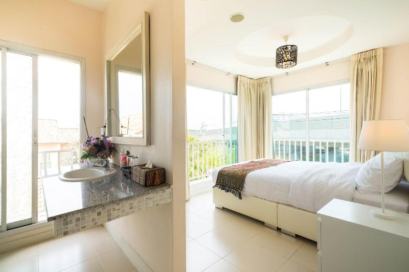 Baan Anodat image