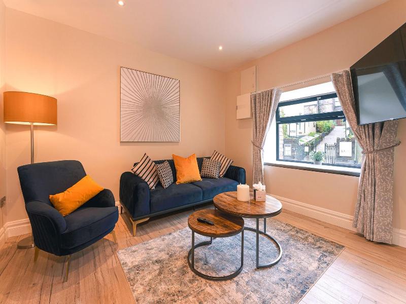 Kingstons Townhouse image