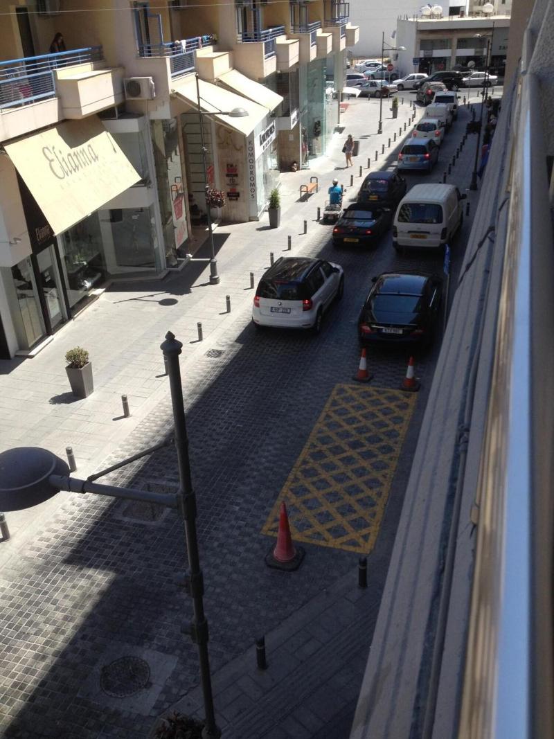 Les Palmiers Petrou Apartments image