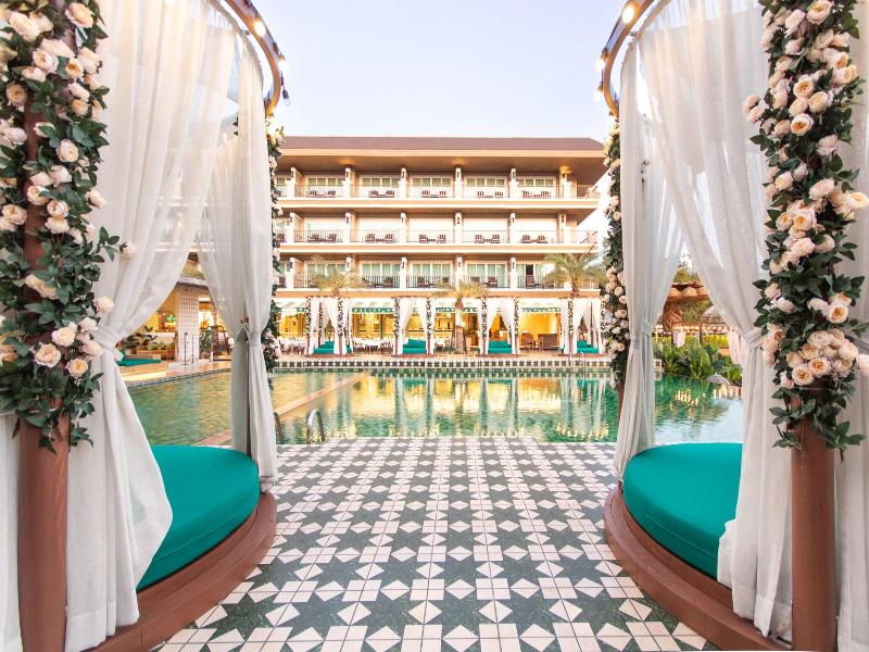 Romantic Resort And Spa