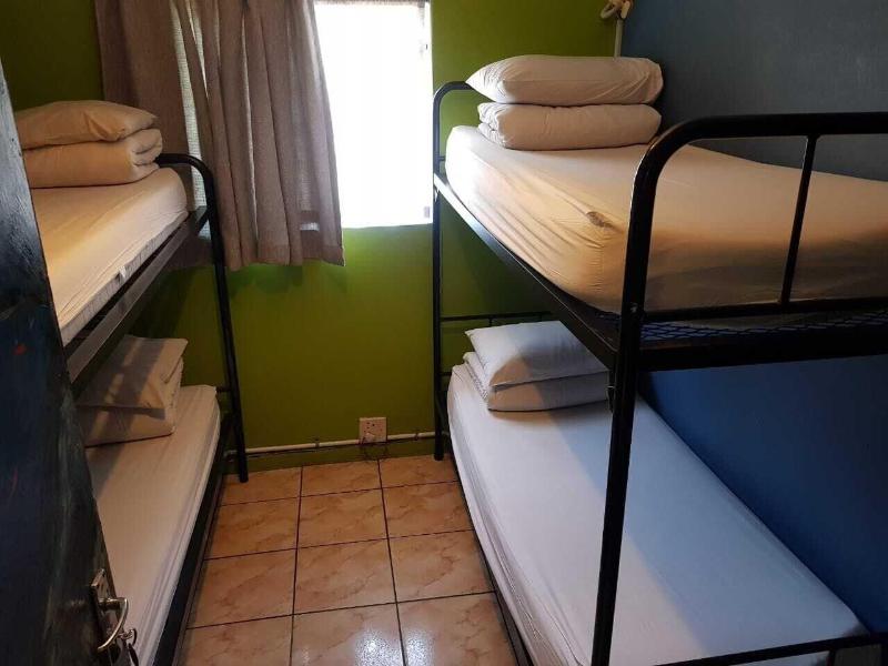 Riverlodge Backpackers image