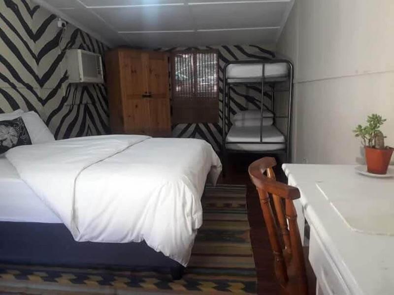 Riverlodge Backpackers image