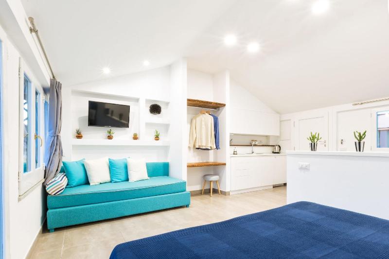Boutique Suites 186 image