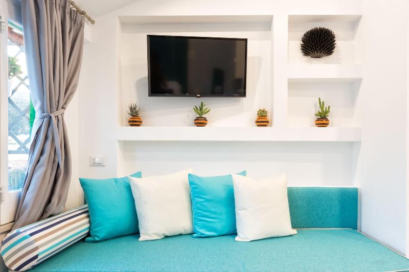 Boutique Suites 186 image
