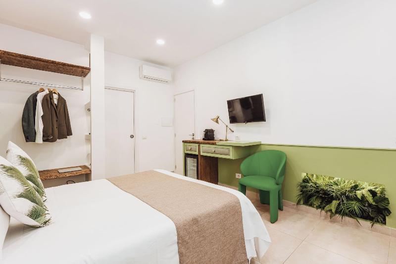 Boutique Suites 186 image