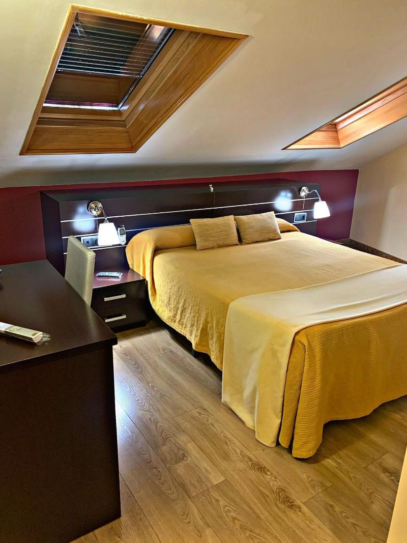 Hostal Doña Juana image