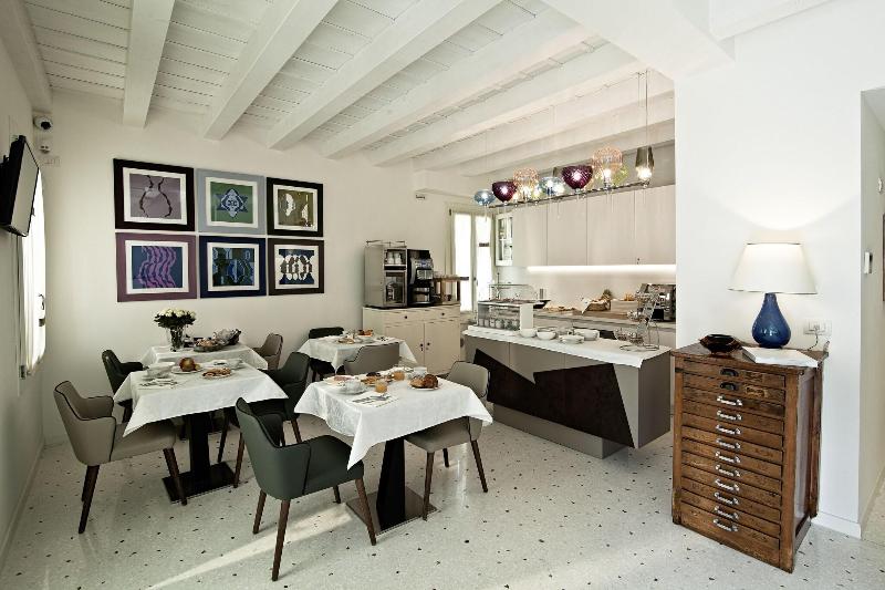 Chiara Lodge image