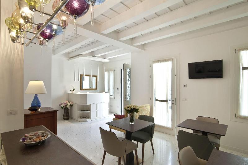 Chiara Lodge image