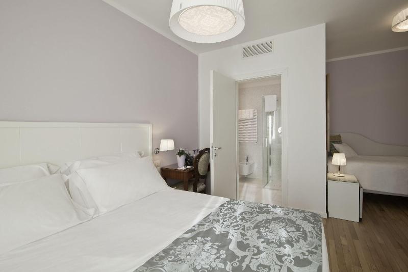 Chiara Lodge image