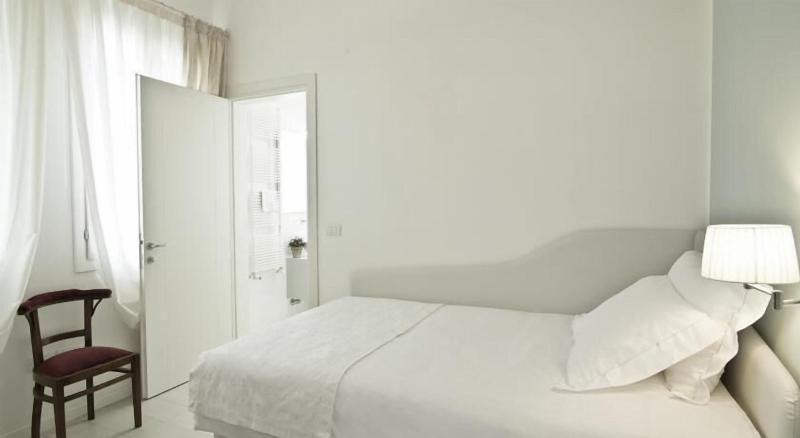 Chiara Lodge image