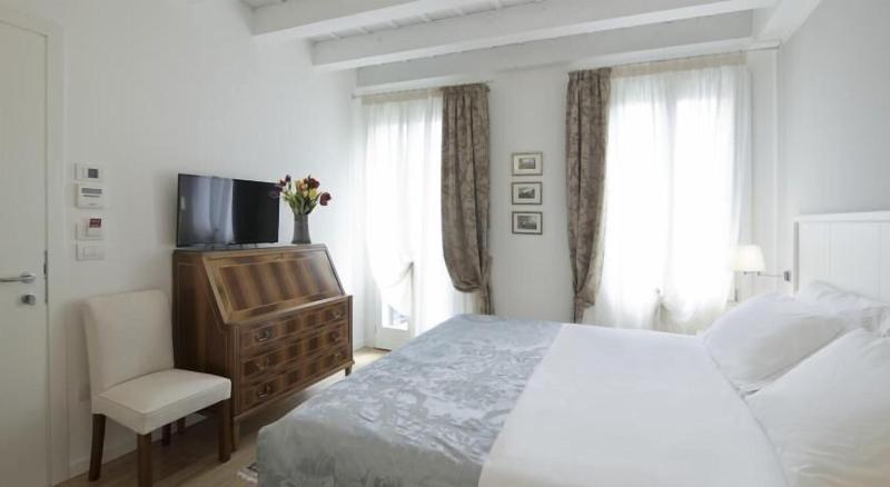 Chiara Lodge image