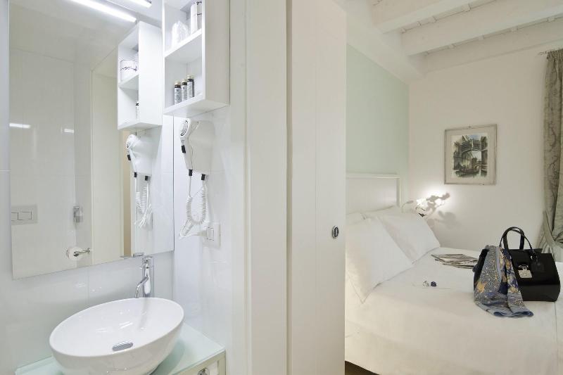 Chiara Lodge image