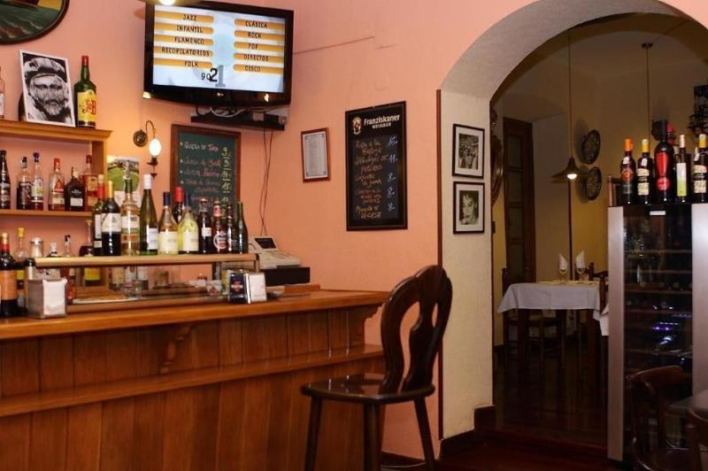 Hostal Esmeralda image