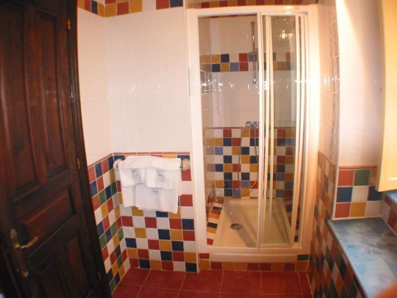 Hostal Esmeralda image