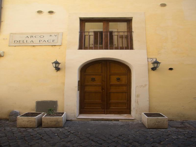 Relais Arco Della Pace image
