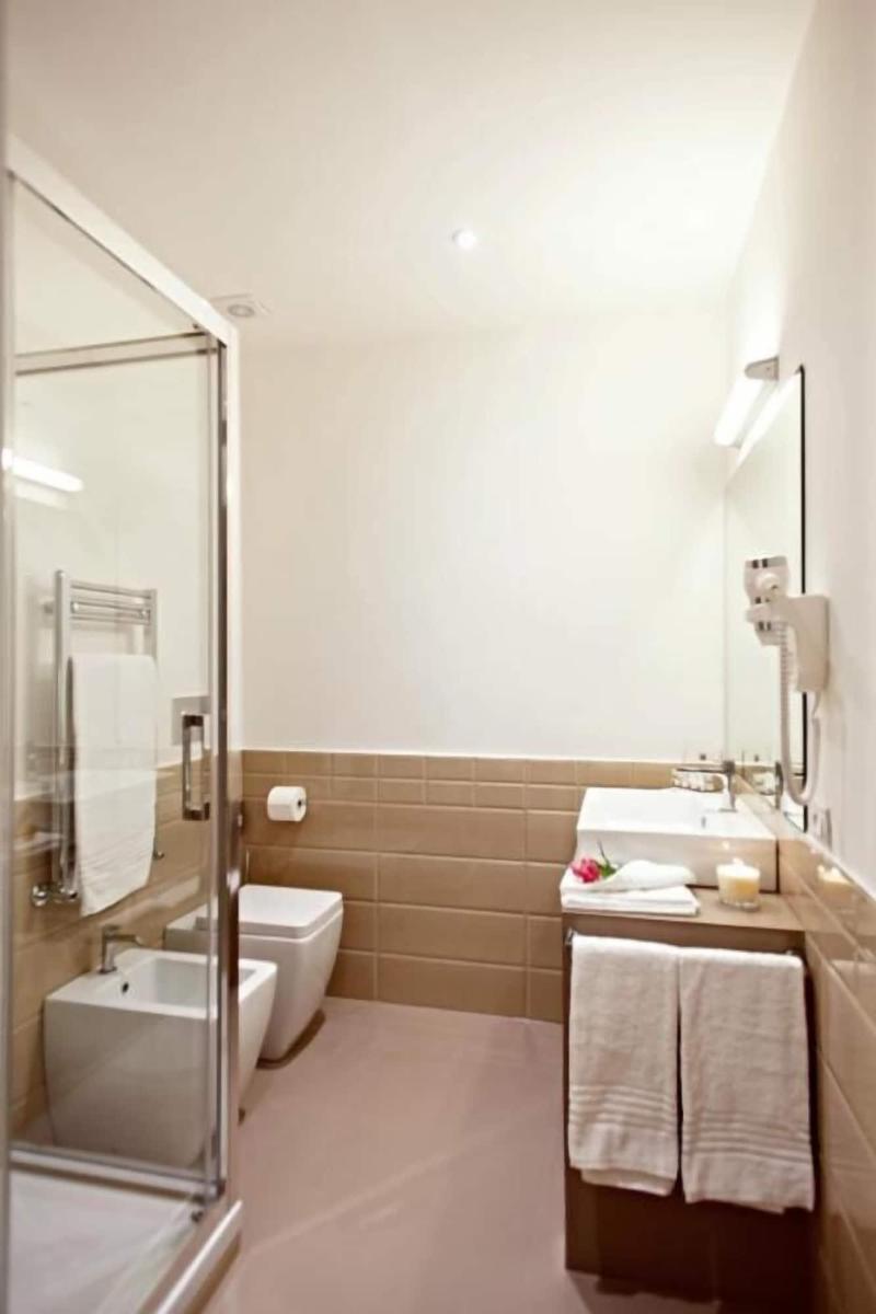 Lahouse Luxury Accommodation image