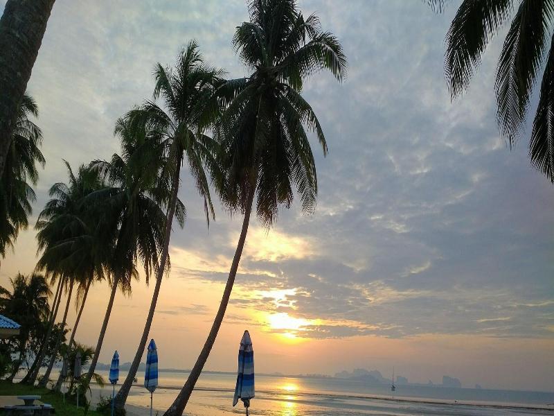 Koh Mook Riviera Beach Resort