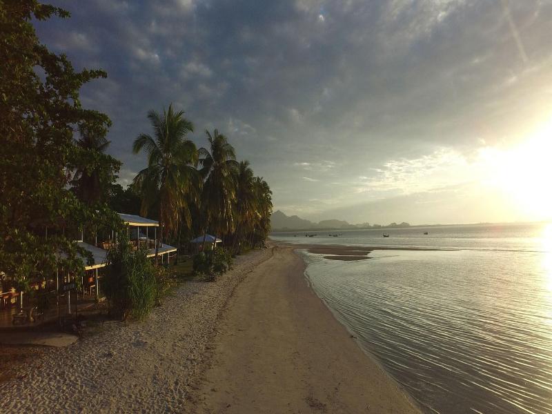 Koh Mook Riviera Beach Resort