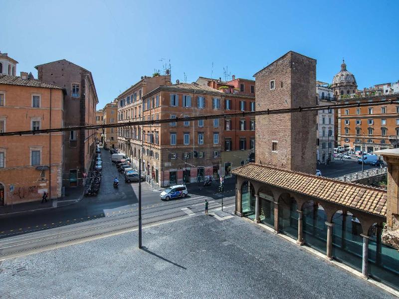 Pantheon Caesar Relais image