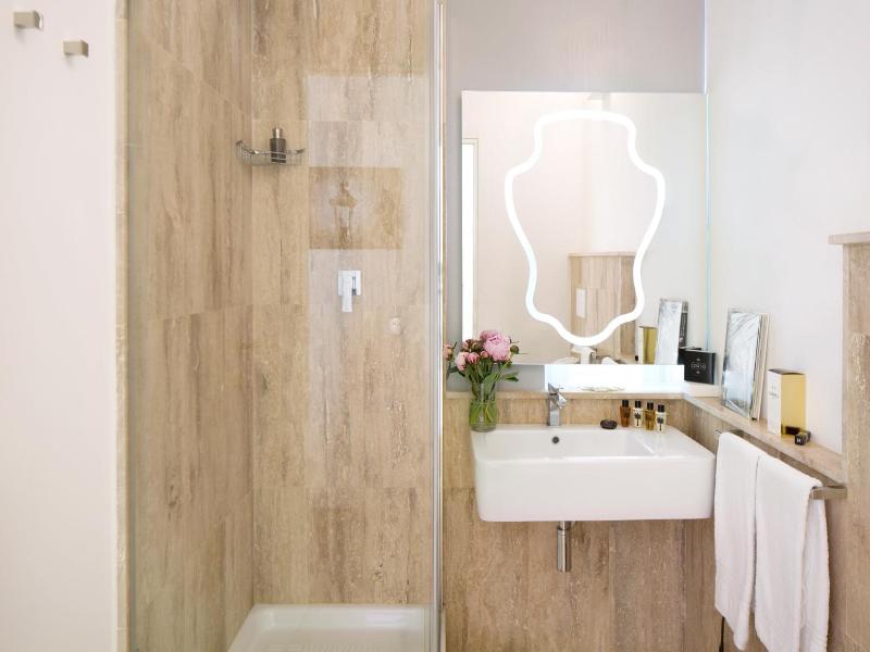 Via Del Corso Home image